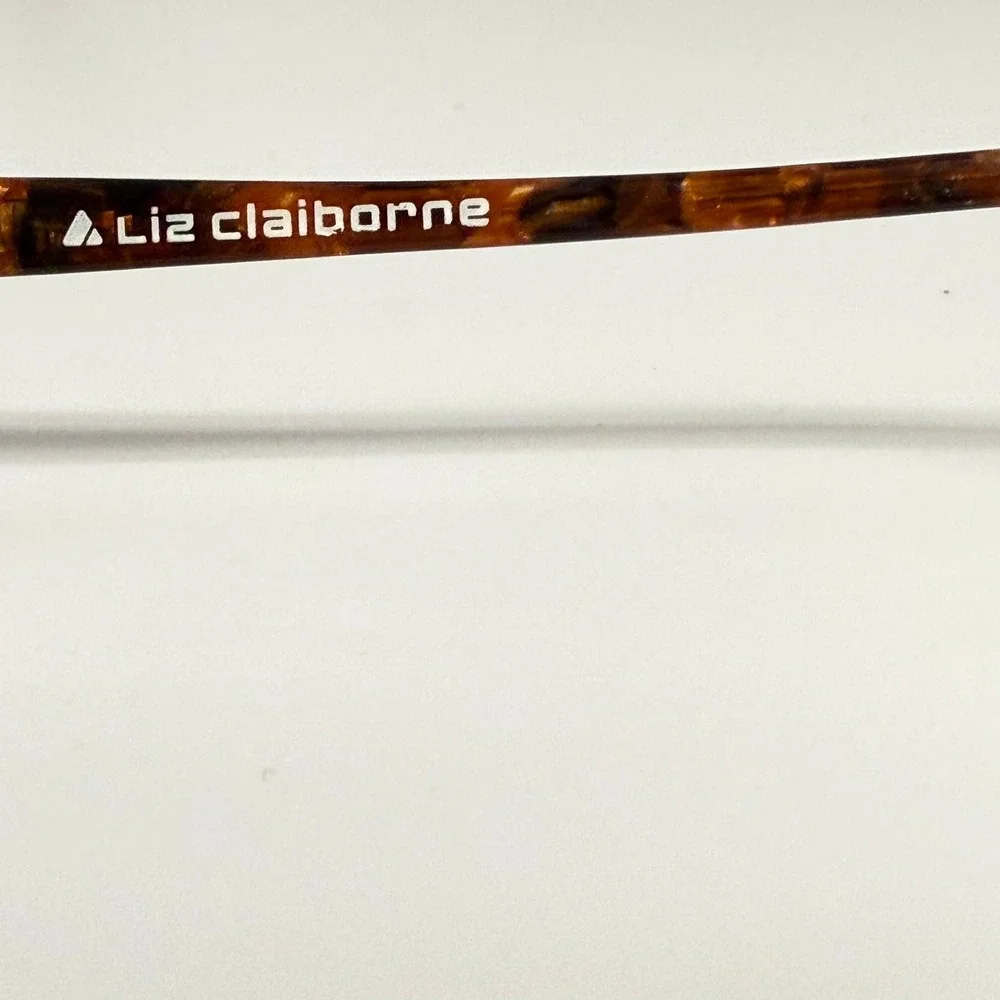 Liz Claiborne liz claiborne
